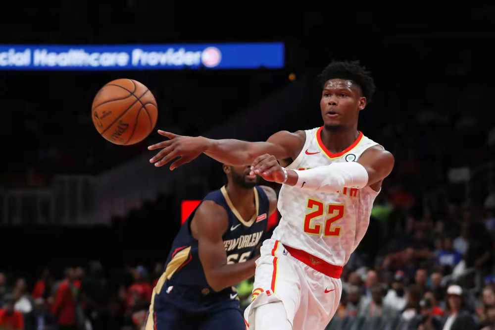  湖人交易传闻涉拉塞尔换鹈鹕锋线悍将  