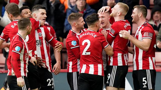  热刺防线送礼不断，利兹联逆转取胜终结五轮不胜  